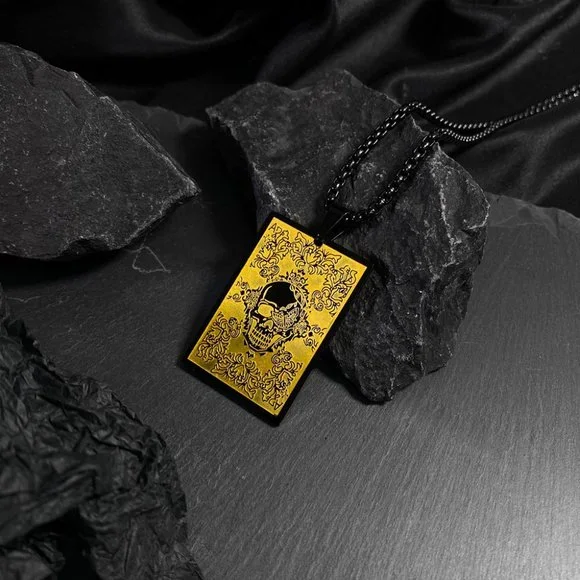 men skull necklace - Picture 3 of 6